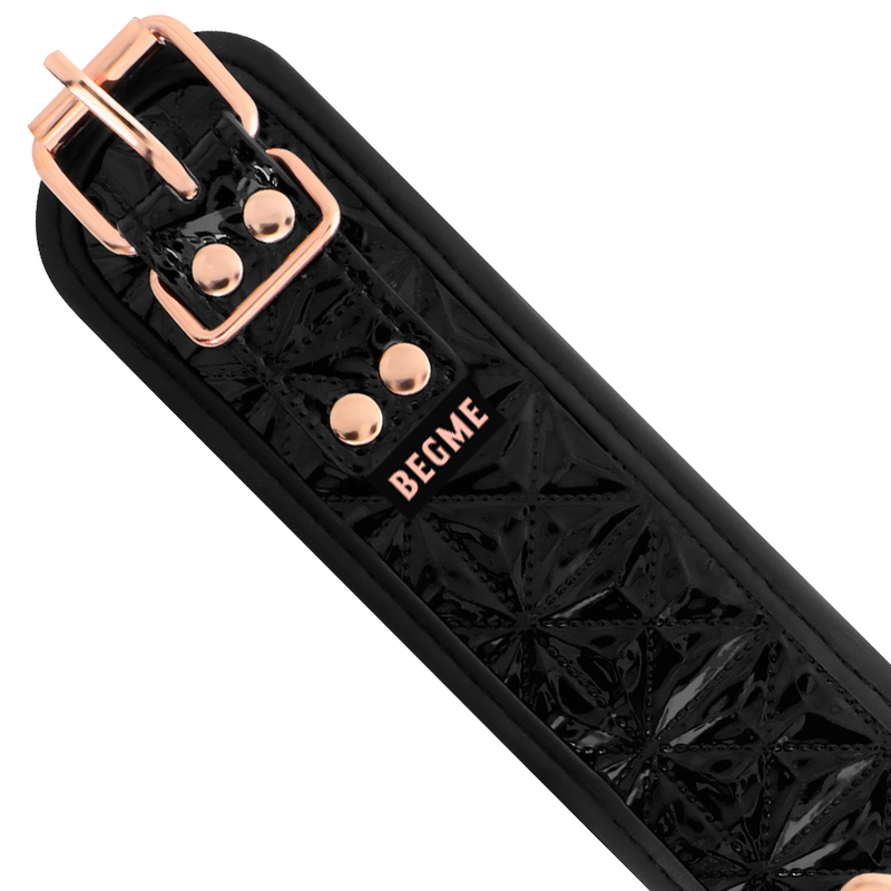 Coleira de Bondage em Pele Vegana Premium