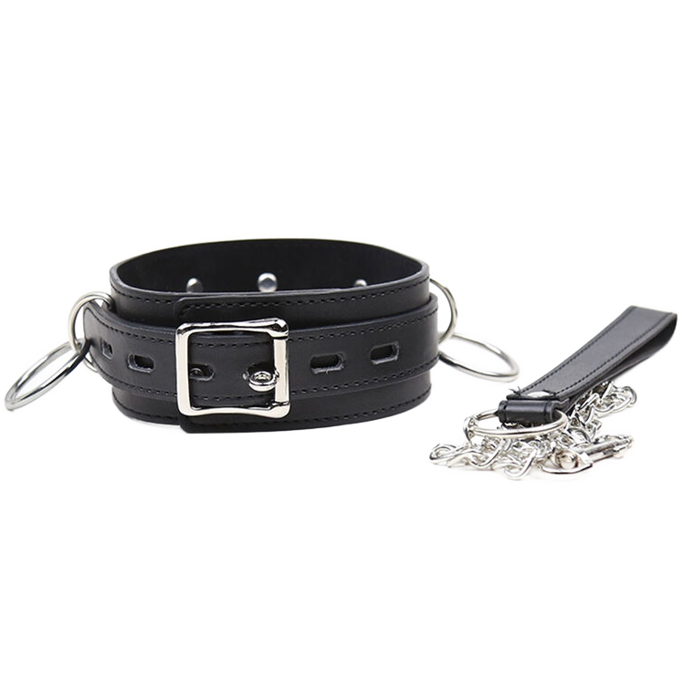 Elegante Collar de Sumisión con Triple Anillo