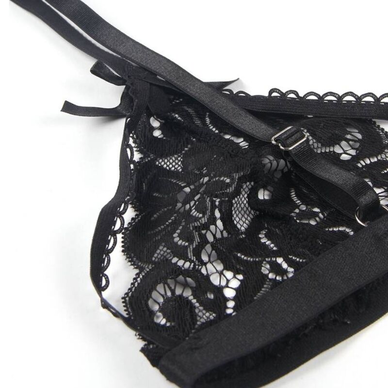Elegante Conjunto de Lencería de Tres Piezas con Liguero
