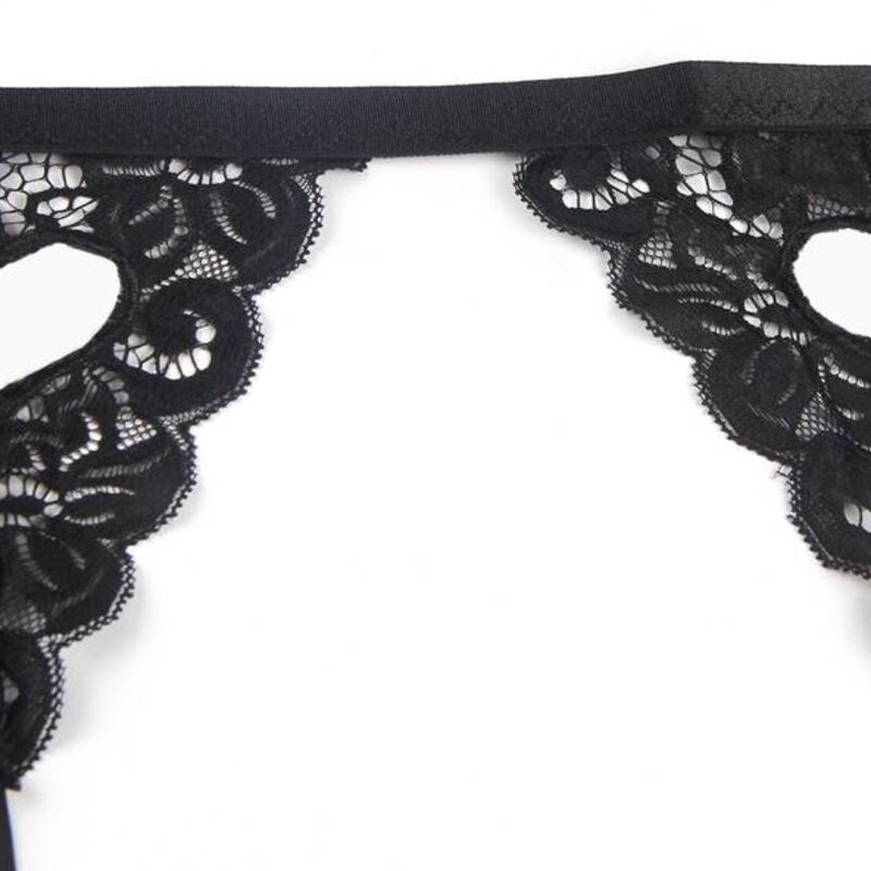 3-Piece Lingerie Set with Bra, Garter & Thong