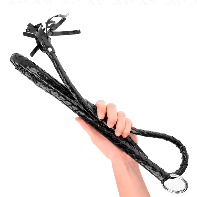 Sensual Long Shiny PVC Whip 138cm