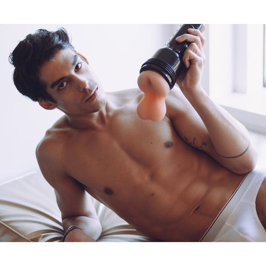Realistic Male Masturbator With Testicles