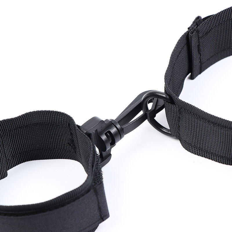 Nylon Handcuffs and Collar Set