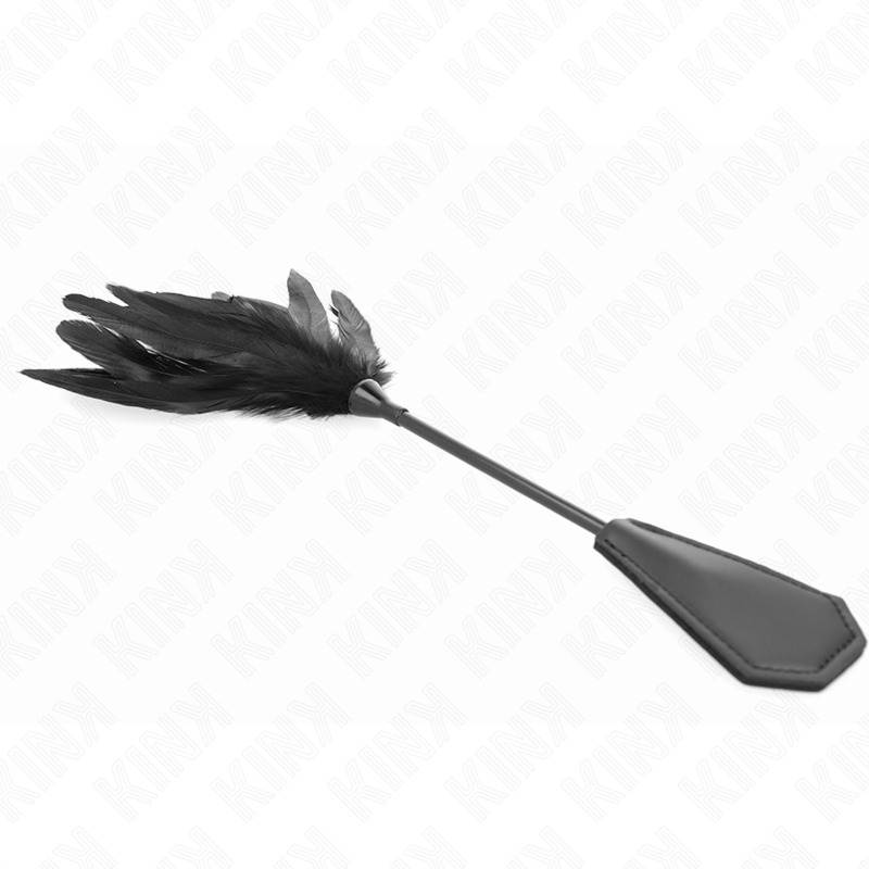 Elegant Tickle Feathers with Ruffle 48cm