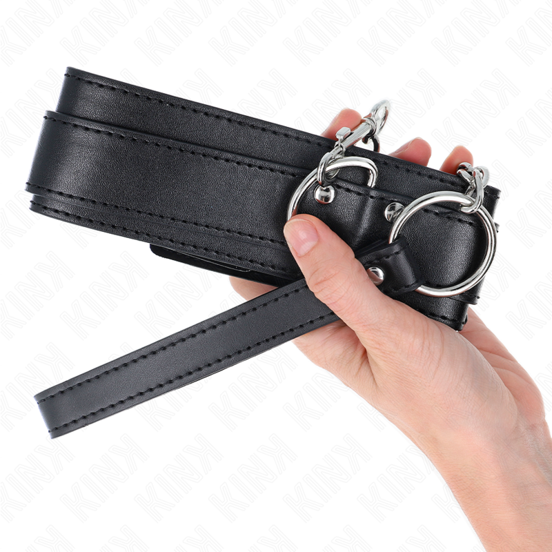 Correa Ajustable para el Cuello con Hebillas Plateadas para Bondage