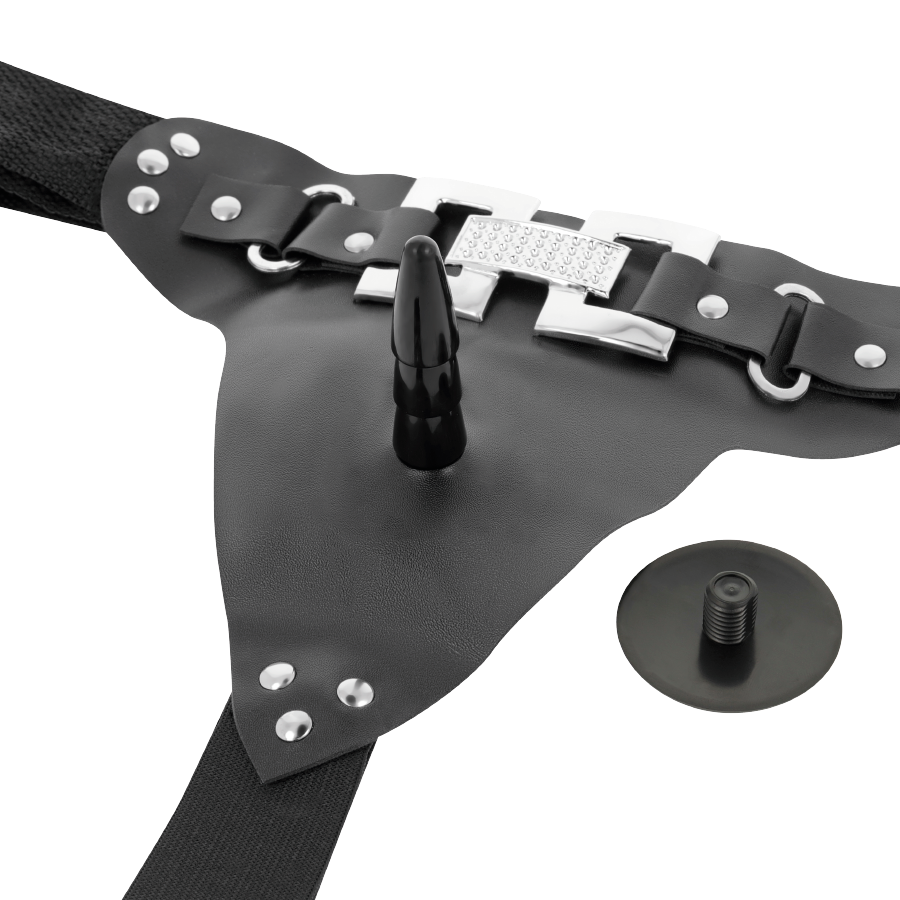 Realistic Vibrating Harness 18cm